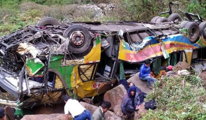 At least 25 people killed in India after wedding bus falls into gorge ...