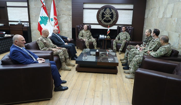 Army Commander welcomes French Army’s Special Operations Commander ...