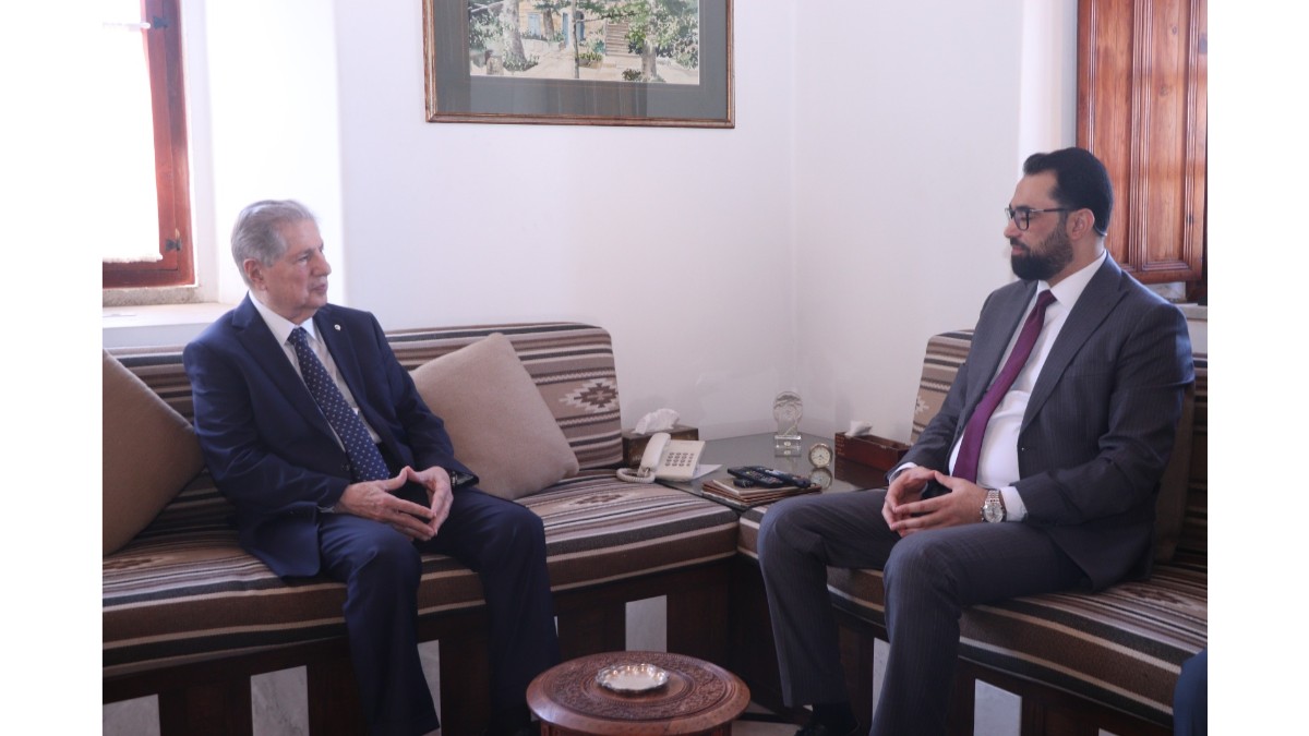الرئيس الجميل استقبل الهزاع: لتكن العلاقات بين لبنان وسوريا على أسس الندية والإحترام المتبادل