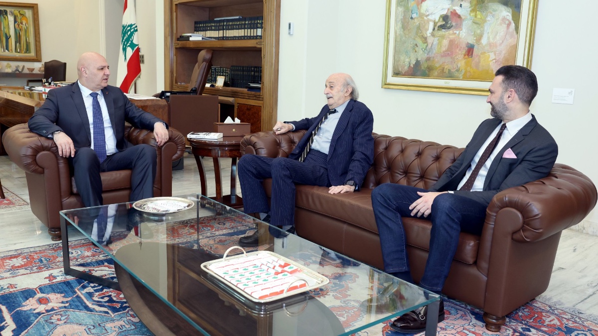 جنبلاط: نؤيد المفاوضات إذا أدت إلى الانسحاب التدريجي أو الكامل