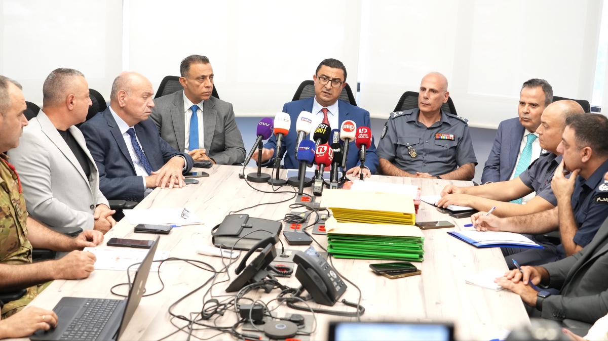النائب العام التمييزي زار غرفة العمليات المركزية للعفو العام في قيادة الدرك بجسر الباشا