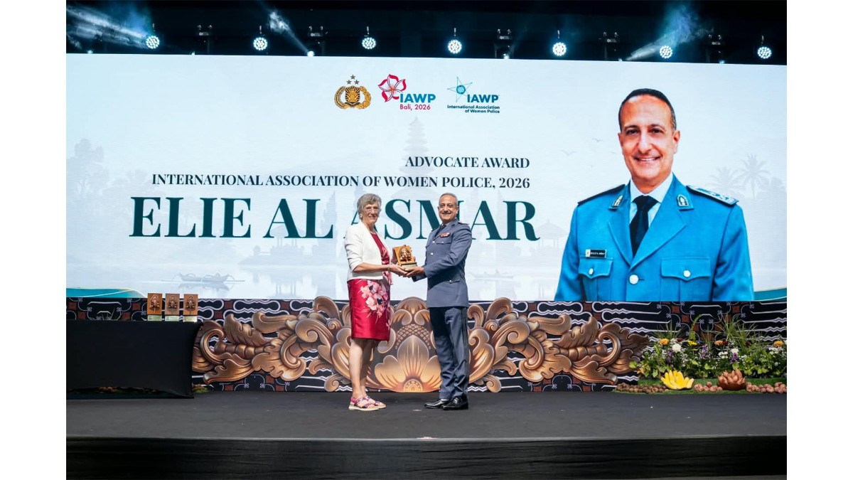 جائزة ADVOCATE AWARD للعميد إيلي الأسمر