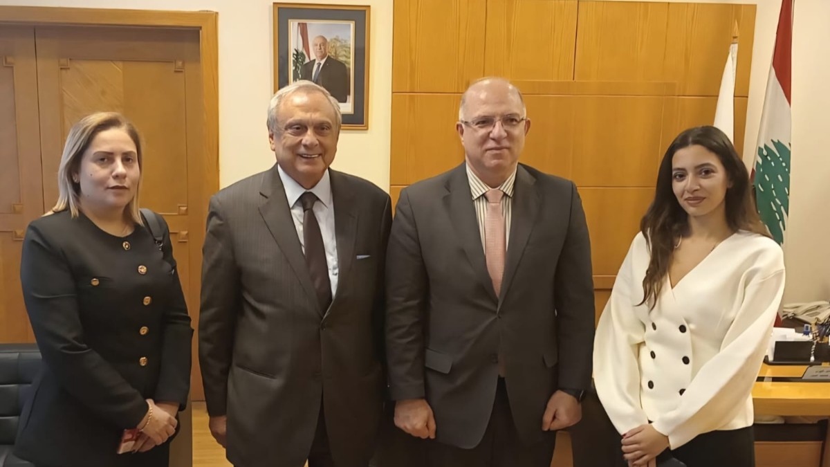 حبيب زار الوزير حبدر وعرض التعاون بين وزارة العمل ومصرف الإسكان
