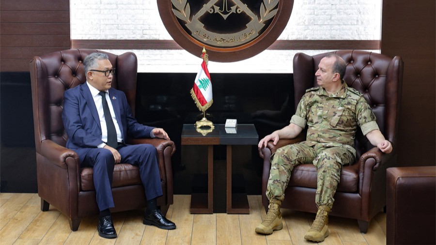 Army chief discusses general situation with Kazakhstani Ambassador, meets family of late Lieutenant Colonel Mohammad Farhat
