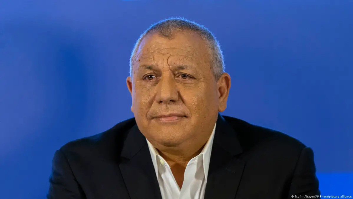 آيزنكوت يحث الإسرائيليين على إسقاط "أسوأ حكومة" في تاريخ الدولة العبرية