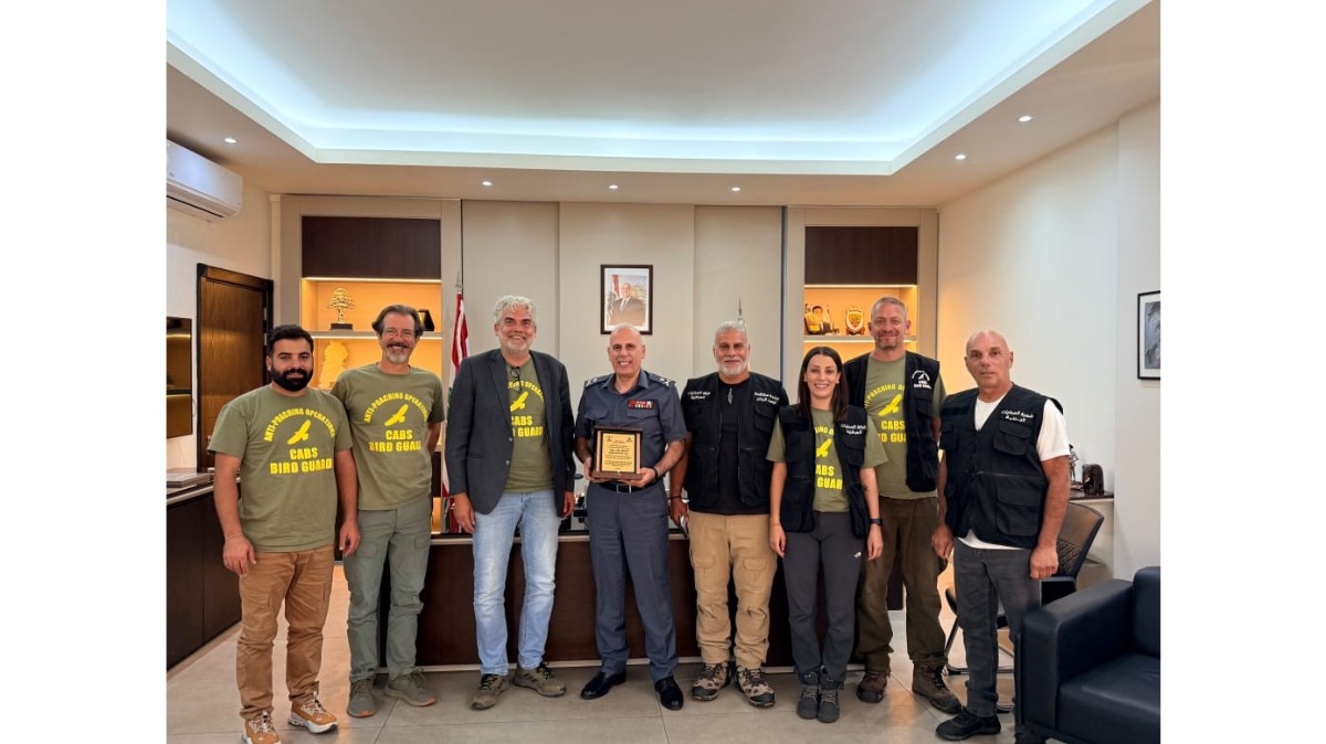 “MECSHAP” and “CABS” presented a shield to the Commander of the Gendarmerie in recognition of his efforts to combat poaching; Awwad stressed the importance of partnership and cooperation between state institutions and associations